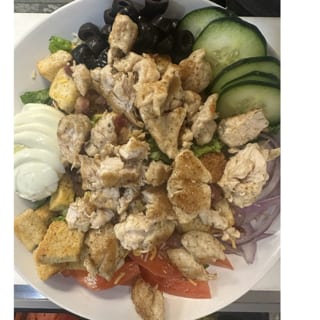 #40 GRILLED CHICKEN SALAD